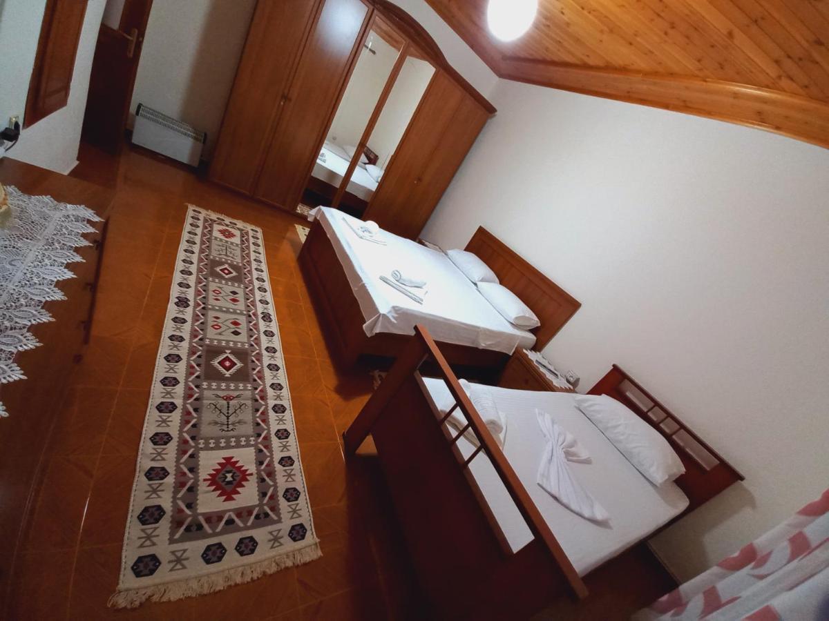 Sokolli Guest House Gjirokastër Екстериор снимка