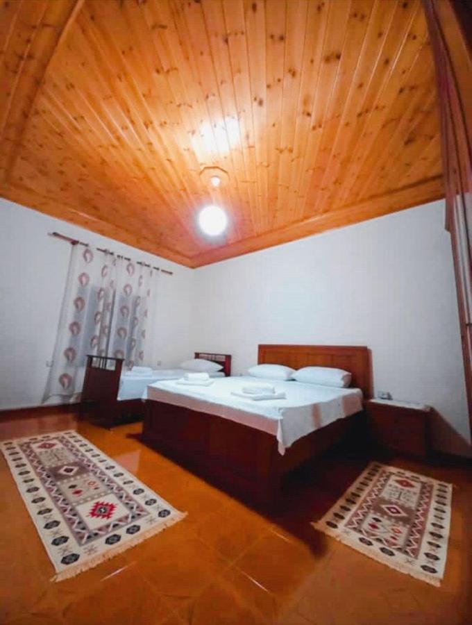 Sokolli Guest House Gjirokastër Екстериор снимка
