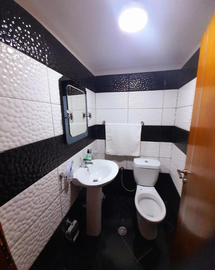 Sokolli Guest House Gjirokastër Екстериор снимка