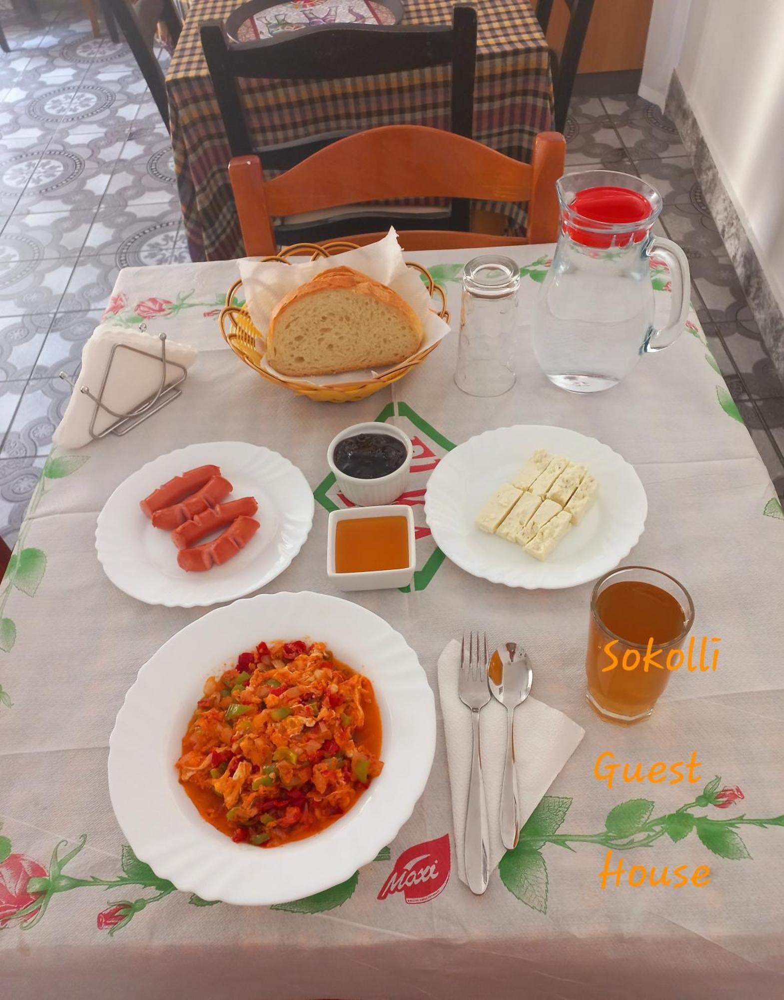 Sokolli Guest House Gjirokastër Екстериор снимка