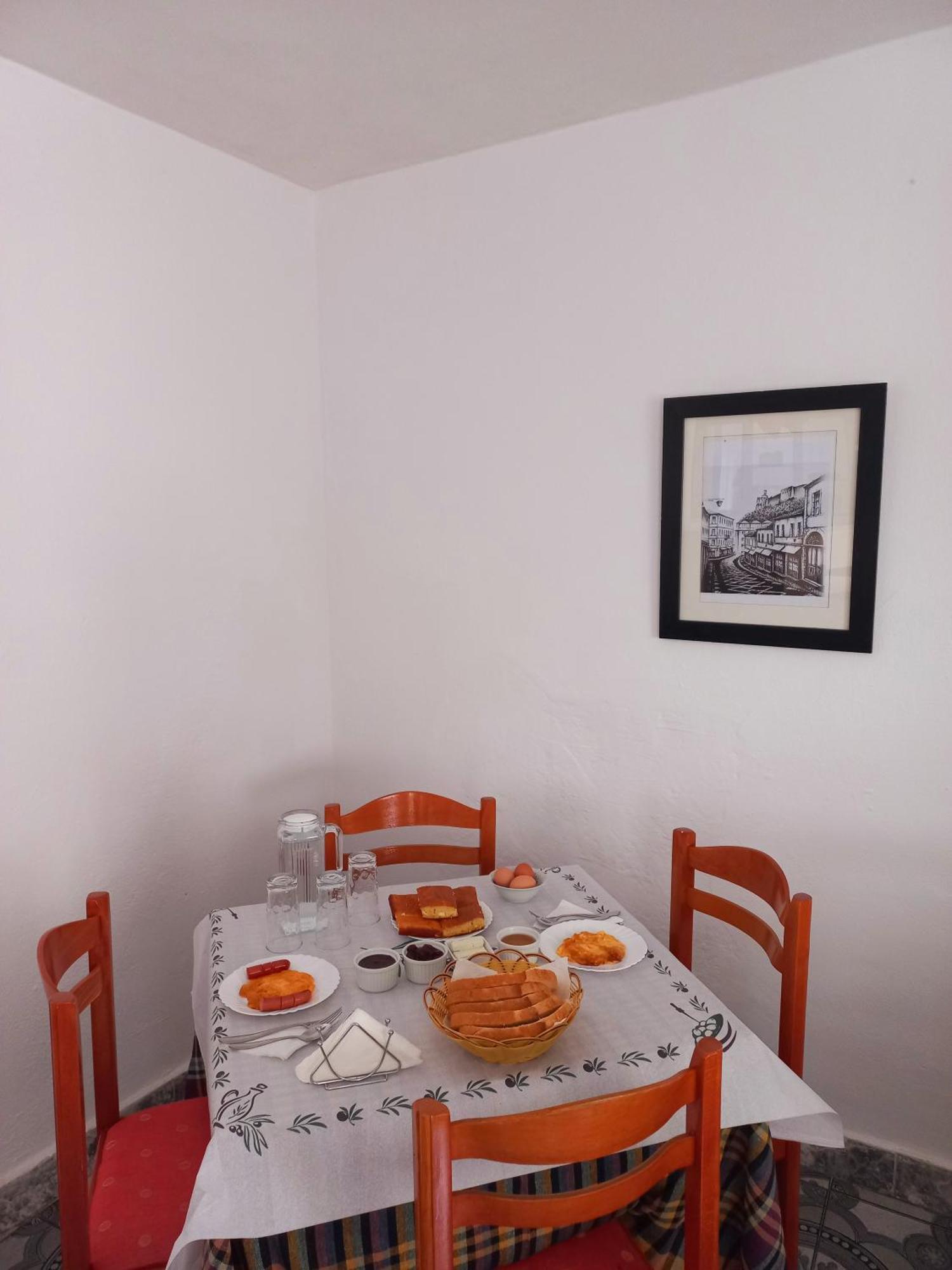 Sokolli Guest House Gjirokastër Екстериор снимка
