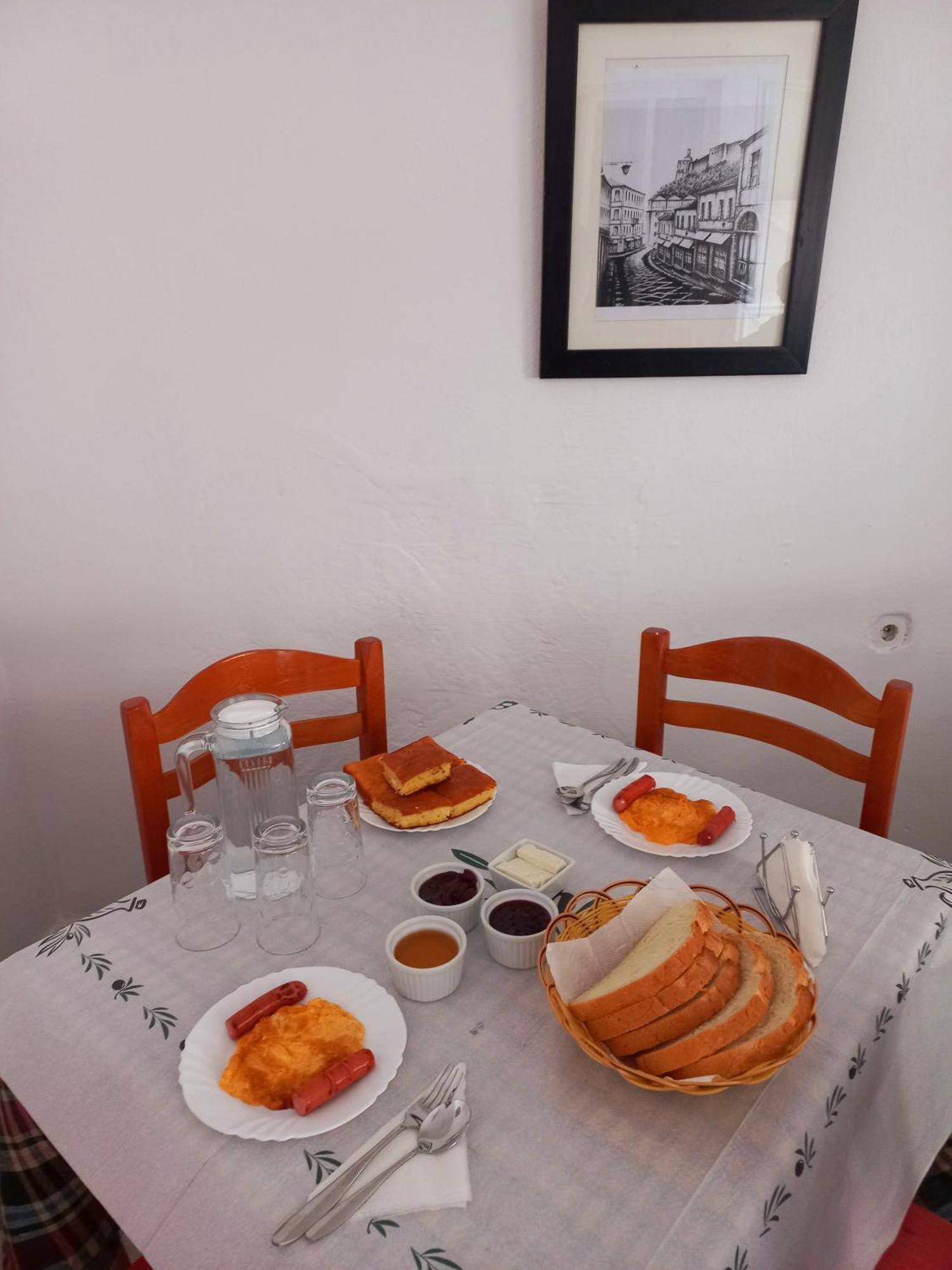 Sokolli Guest House Gjirokastër Екстериор снимка
